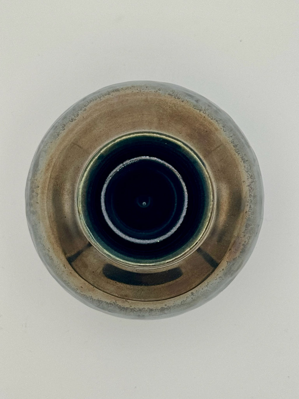 Ceramic vase with concentric circular design